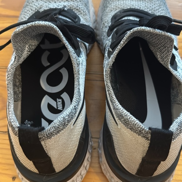 NIKE REACT SNEAKERS SIZE 8.5 - Picture 4 of 13